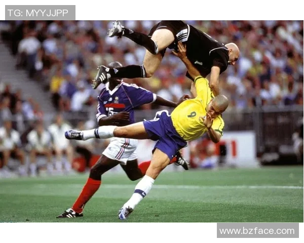 图雷足球生涯回顾与成就分析：从青涩少年到世界巨星的成长之路