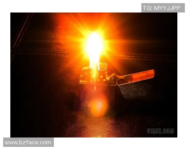 足球明星定制打火机点燃激情与梦想的火焰让每一次点燃都充满荣耀与回忆 足球明星定制打火机点燃激情与梦想的火焰让每一次点燃都充满荣耀与回忆